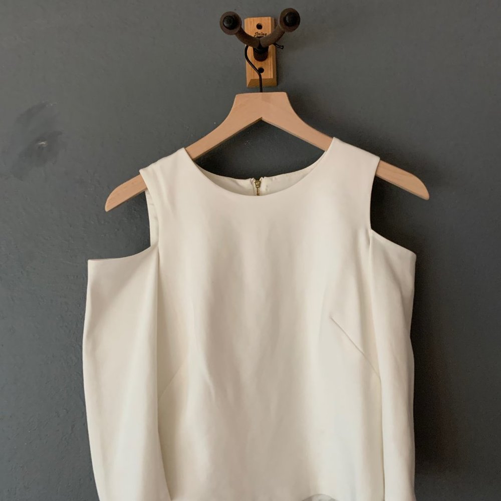 White Structured Open-Shoulder Top With Zip-Back - image 3